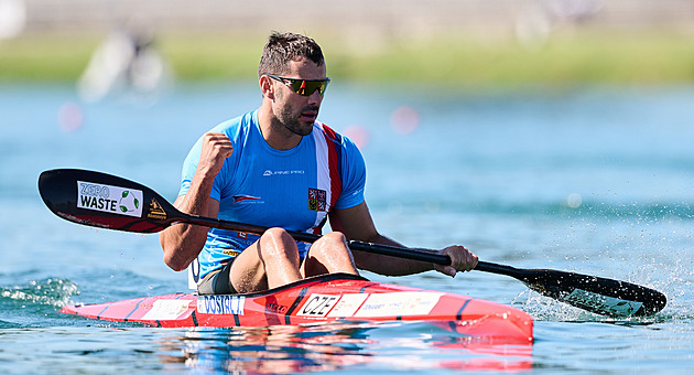 Mohutným finišem ke zlatu. Kajakář Dostál obhájil světový titul na pětistovce