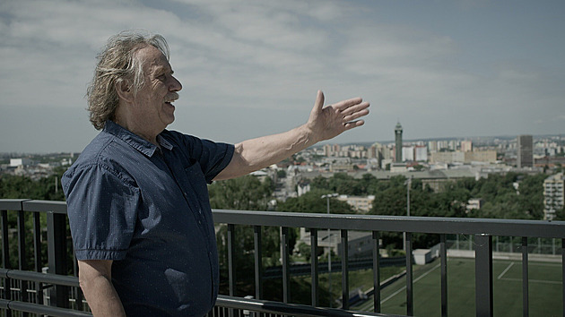 RECENZE: Jarek, prostě kluk z paneláku. Proč se má pořád hájit?