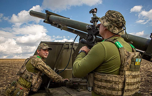 Ukrajinci mohou získat střely, které doletí daleko za frontu. USA schválily jejich prodej