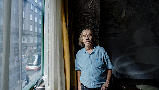 KOMENTÁŘ: Soudíme film, či jeho aktéra? Jarek Nohavica i Jude Law jsou na pranýři