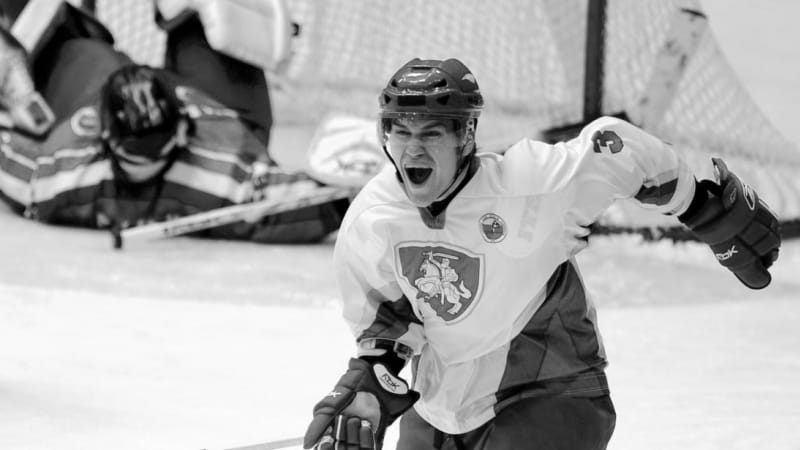 Tragická smrt legendy: Litevský hokejista Kieras zemřel po skoku do řeky