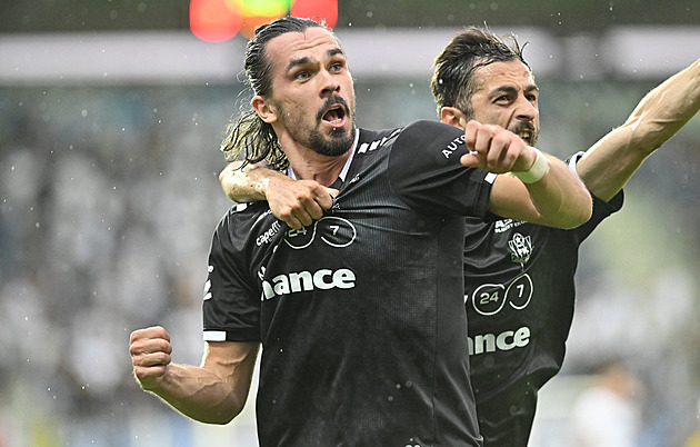 Fotbalové přestupy ONLINE: Martinec míří do Sparty, Zorvan podepsal v Jablonci