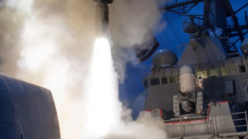 Na Ukrajinu míří mocná zbraň z USA. Kde udeří, nebudou mít Rusové co obnovovat, říká expert