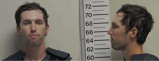 Kirkův vrah nespolupracuje. Jeho blízcí včetně transgender spolubydlícího ano