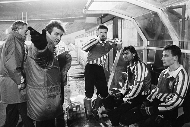 Nejhorší fotbalové zkraty? Kopanec cestou do Anglie i kapky od Chovance. A teď Faery