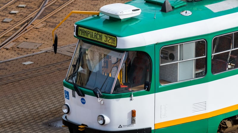 Stopka pro Ještěd: Tramvaje nepojedou, hrozí propad trati. Začíná akutní oprava klíčového úseku