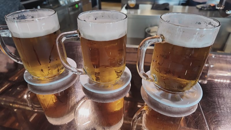 Dvě piva denně? Na hranici rizikovosti, varuje adiktolog. Popsal test závislosti na nikotinu