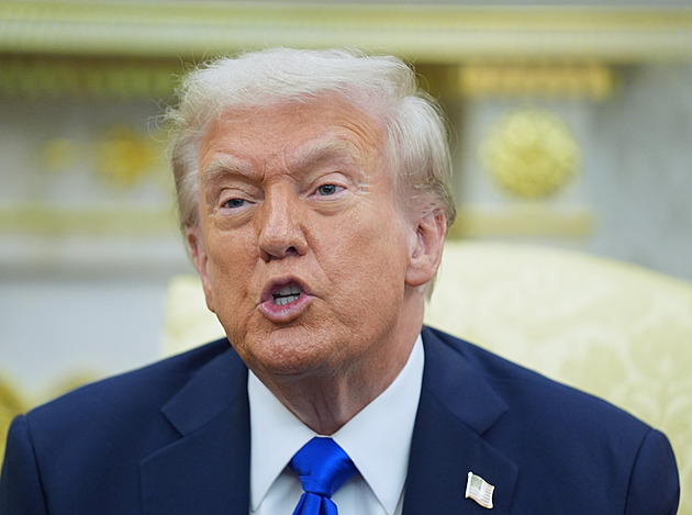 Trump vyhrožuje Kanadě 100% cly za deal s Čínou. Premiéra ponížil na guvernéra