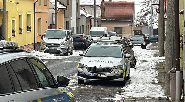 Násilná smrt ženy na Kladensku, kriminalisté zadrželi jejího muže