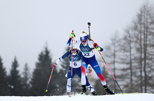 Biatlon na ZOH 2026 ONLINE: Vinklárková na trati, z Češek je nejlepší Voborníková