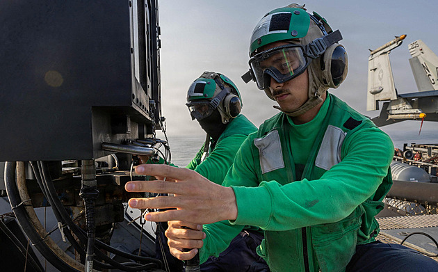 Trump se lapil do vlastní pasti. Žene se do války, kterou nechce. A nemůže ji vyhrát