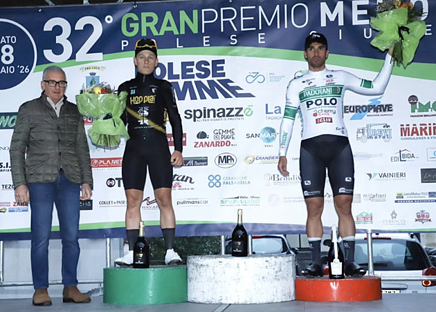 Poprask v Itálii. Směšné! nechápal sedřený „vítěz“. Triumf mu sebrali kvůli brzdám