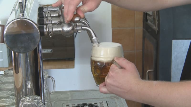 Žloutenkou zamořená pražská restaurace: Podle hygieniků onemocnělo devět lidí včetně majitele