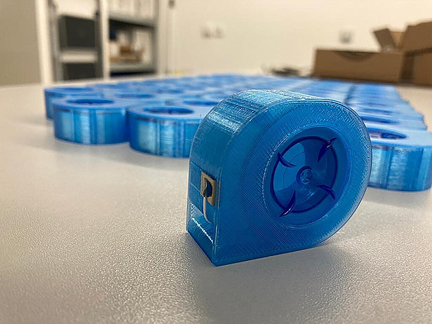 Světový unikát. Nanonit pomáhá v boji s onemocněním dásní, přibližuje vědkyně