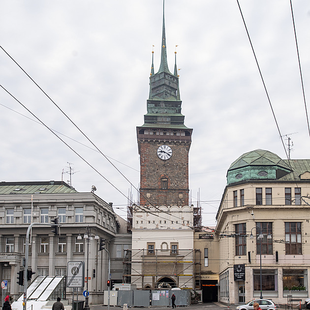 Opravy pardubické Zelené brány jsou hotové, brzy půjde dolů lešení