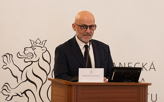 Poslanci vybrali adepty do Rady ČT. Prošli Herman i Matocha, vypadl herec Čermák