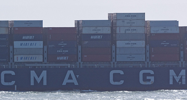 Příliš žvaní, naznačil Macron o Trumpovi. A Hormuzem proplula francouzská loď