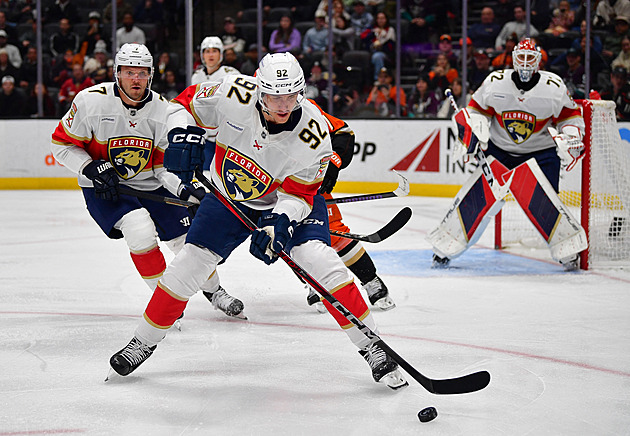 Smůla pro Noska. Po vleklém zranění si zlomil nohu. Aspoň že tu druhou, vtipkoval