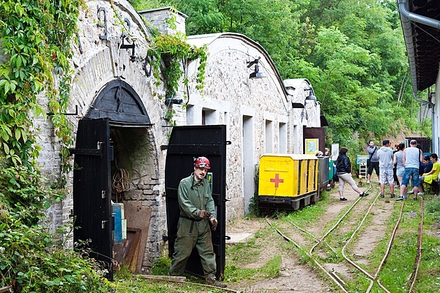 Českým krasem pojede nová linka. Vezme turisty z Karlštejna na Velkou Ameriku