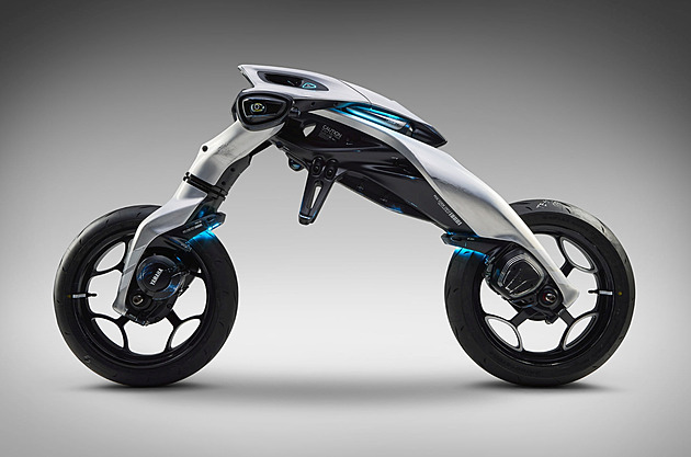 Motoroid jezdí sám, učí se z chyb a čte emoce. Motorku už moc nepřipomíná