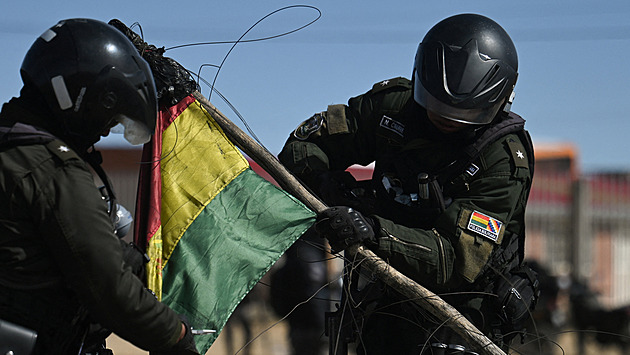 Bolivijský opozičník Morales oznámil konec blokád. Trvaly sedm týdnů