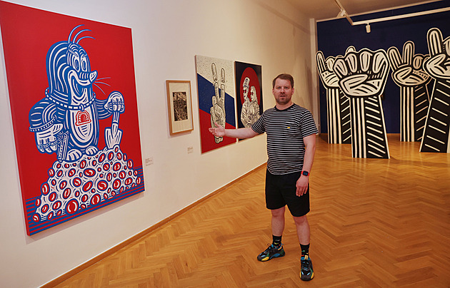 Krteček jako spekulant s pistolí láká návštěvníky ostravské galerie