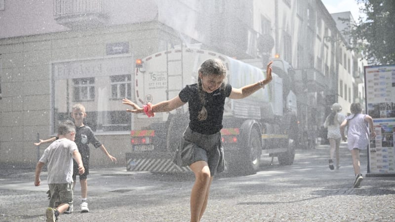 MAPA výhně ukazuje, kde budou teploty atakovat 40 °C. Dřív bychom tomu nevěřili, říkají experti