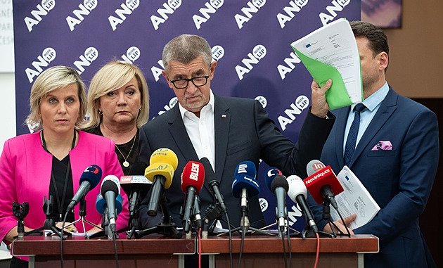 Končí lhůta pro podání kandidátek pro volby. ANO zkusí zvrátit většinu v Senátu