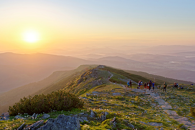 Na nejvyšším vrcholu Beskyd na polsko-slovenské hranici zemřel český turista