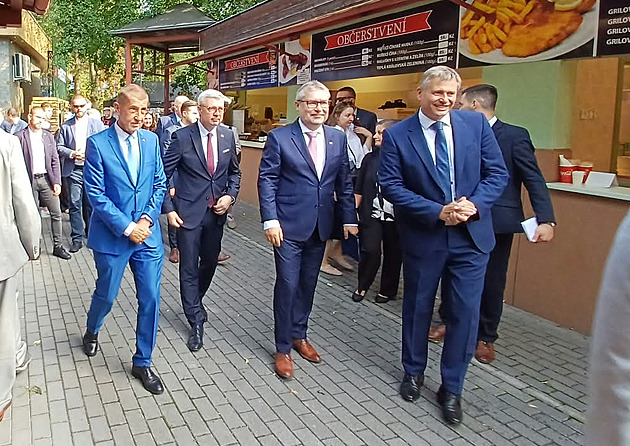 V Budějovicích začala Země živitelka. Dotace klidně zrušme, prohlásil Babiš